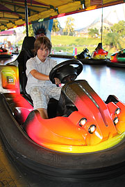 ...mit einigen nagelneuen 1-Mann Chaisen (&copy;Foto. Martin Schmitz)